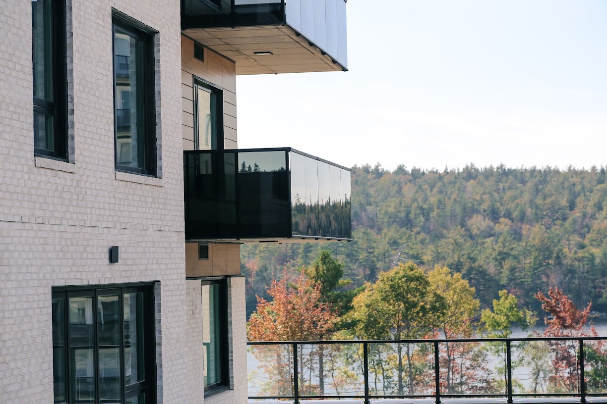 Railing photo at Blu