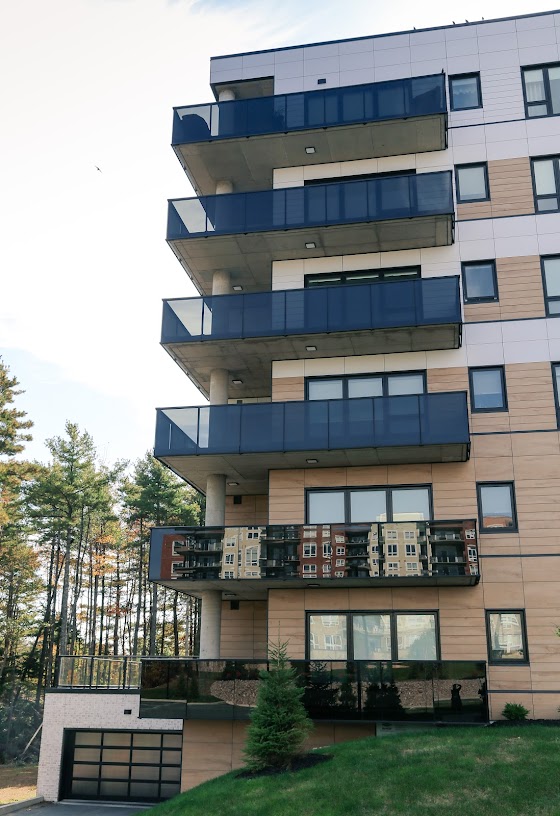 Railing photo at Blu