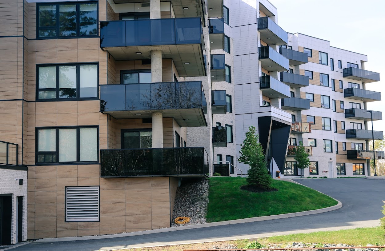 Railing photo at Blu