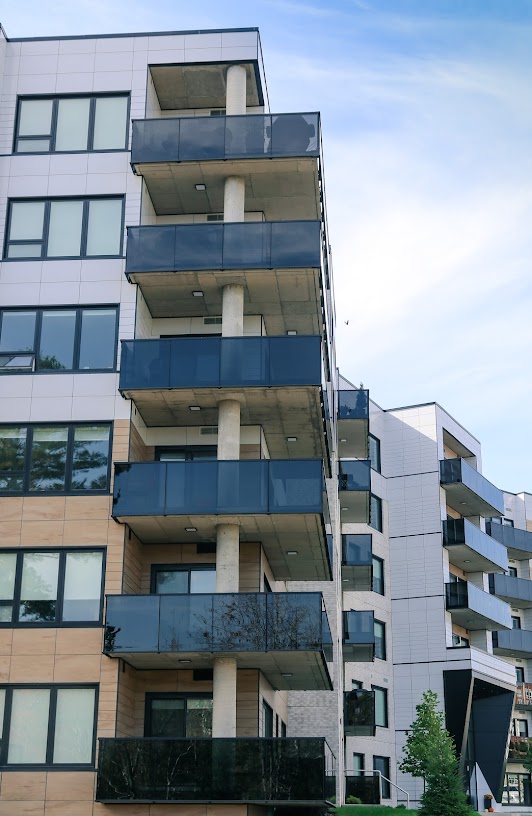 Railing photo at Blu