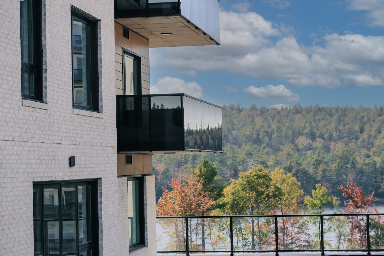 Railing photo at Blu